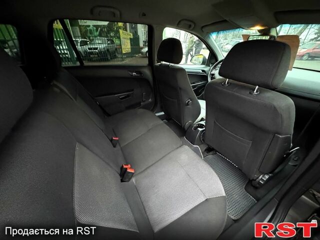 Бежевый Опель Астра, объемом двигателя 1.6 л и пробегом 242 тыс. км за 6500 $, фото 7 на Automoto.ua