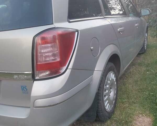 Опель Астра 2010 у Калуше на Automoto.ua Бежевий Опель Астра, об'ємом двигуна 1.6 л та пробігом 146 тис. км за 5800 $, фото 13 на Automoto.ua