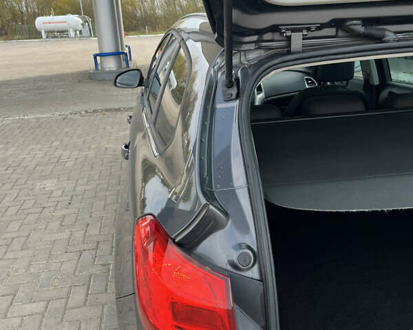 Бежевый Опель Астра, объемом двигателя 0 л и пробегом 140 тыс. км за 8000 $, фото 26 на Automoto.ua