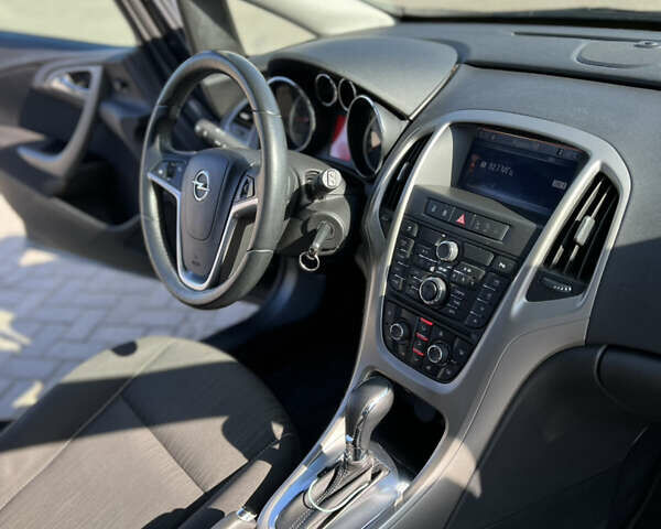 Бежевый Опель Астра, объемом двигателя 0 л и пробегом 140 тыс. км за 8200 $, фото 19 на Automoto.ua