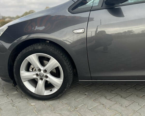 Бежевый Опель Астра, объемом двигателя 0 л и пробегом 140 тыс. км за 8000 $, фото 20 на Automoto.ua