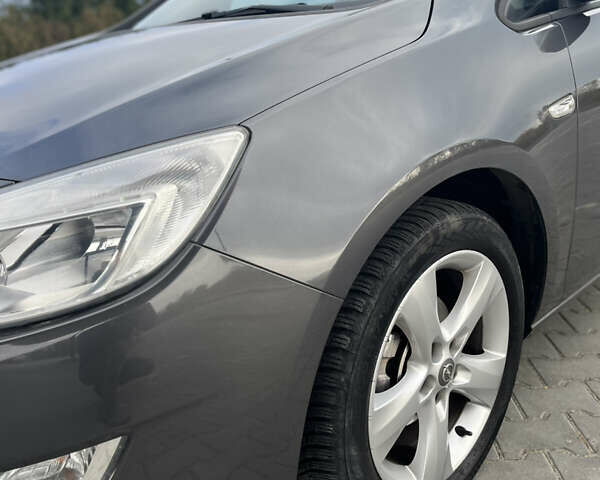 Бежевый Опель Астра, объемом двигателя 0 л и пробегом 140 тыс. км за 8000 $, фото 21 на Automoto.ua