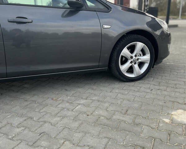 Бежевый Опель Астра, объемом двигателя 0 л и пробегом 140 тыс. км за 8000 $, фото 3 на Automoto.ua