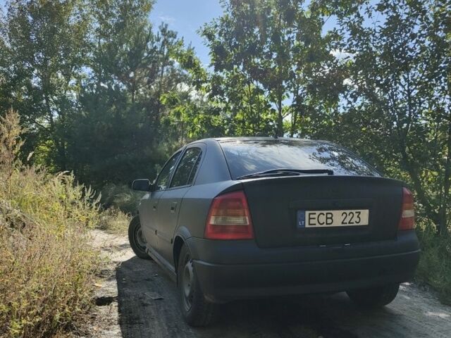 Чорний Опель Астра, об'ємом двигуна 1.8 л та пробігом 380 тис. км за 1500 $, фото 5 на Automoto.ua