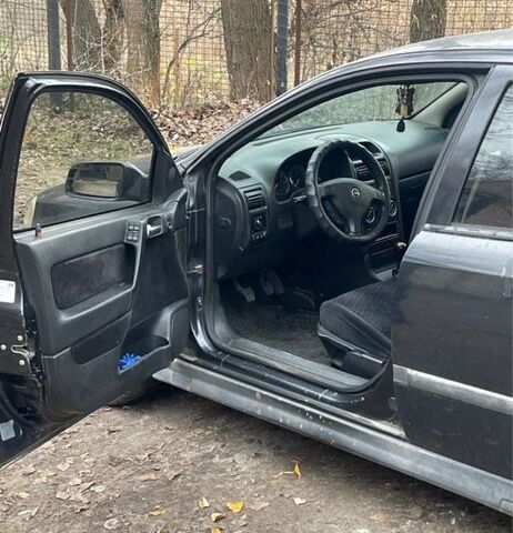 Черный Опель Астра, объемом двигателя 0 л и пробегом 1 тыс. км за 1800 $, фото 2 на Automoto.ua