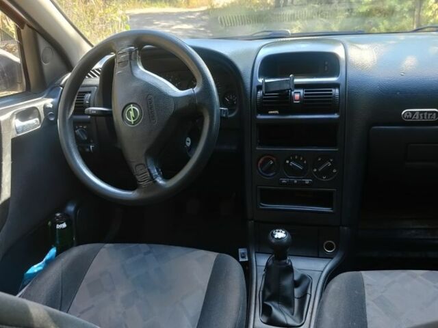 Чорний Опель Астра, об'ємом двигуна 1.8 л та пробігом 380 тис. км за 1500 $, фото 2 на Automoto.ua