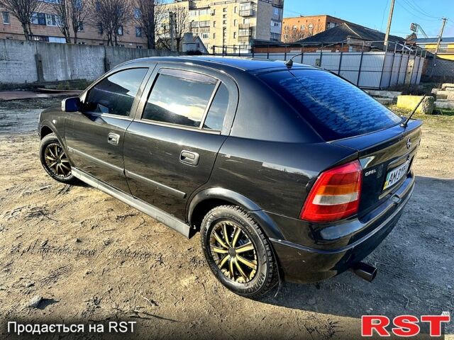 Чорний Опель Астра, об'ємом двигуна 1.4 л та пробігом 245 тис. км за 2700 $, фото 1 на Automoto.ua