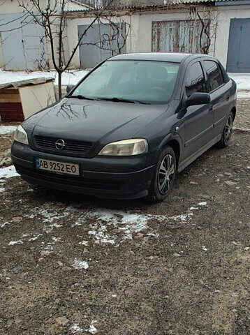 Черный Опель Астра, объемом двигателя 1.6 л и пробегом 200 тыс. км за 2700 $, фото 13 на Automoto.ua