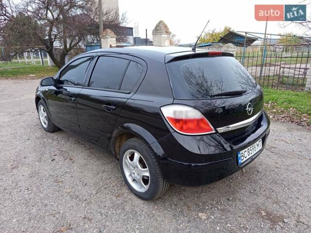 Черный Опель Астра, объемом двигателя 1.6 л и пробегом 301 тыс. км за 4000 $, фото 3 на Automoto.ua