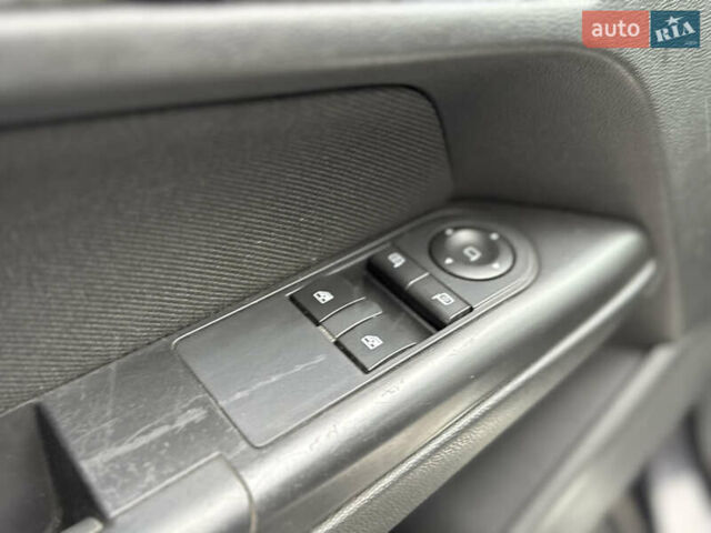 Чорний Опель Астра, об'ємом двигуна 1.6 л та пробігом 194 тис. км за 3800 $, фото 26 на Automoto.ua