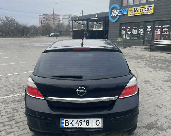 Чорний Опель Астра, об'ємом двигуна 1.6 л та пробігом 273 тис. км за 4000 $, фото 9 на Automoto.ua