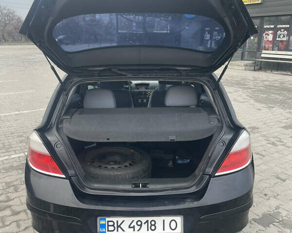 Чорний Опель Астра, об'ємом двигуна 1.6 л та пробігом 273 тис. км за 4000 $, фото 14 на Automoto.ua