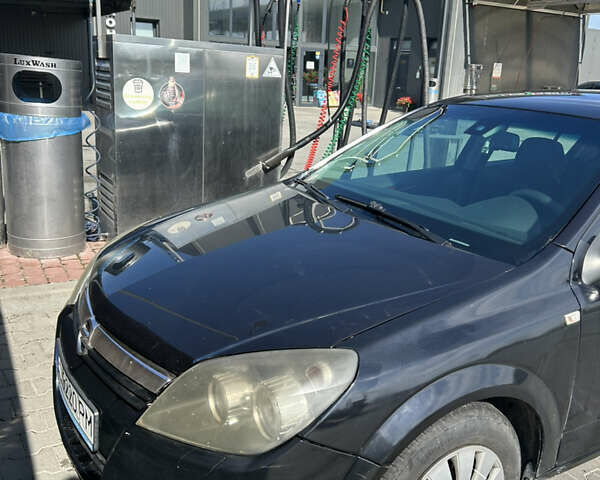 Чорний Опель Астра, об'ємом двигуна 1.4 л та пробігом 304 тис. км за 3750 $, фото 3 на Automoto.ua
