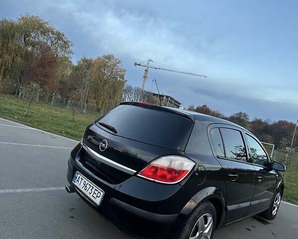 Черный Опель Астра, объемом двигателя 1.8 л и пробегом 219 тыс. км за 3700 $, фото 9 на Automoto.ua