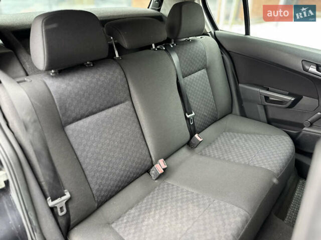 Чорний Опель Астра, об'ємом двигуна 1.6 л та пробігом 194 тис. км за 3800 $, фото 27 на Automoto.ua