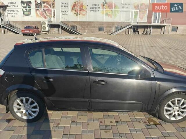 Черный Опель Астра, объемом двигателя 1.6 л и пробегом 271 тыс. км за 4500 $, фото 3 на Automoto.ua