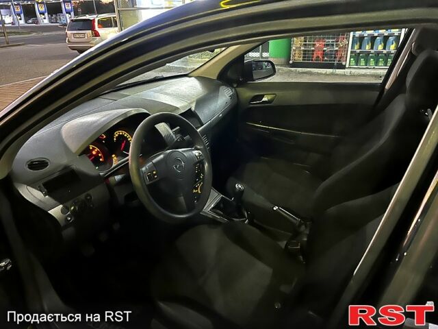 Черный Опель Астра, объемом двигателя 1.6 л и пробегом 214 тыс. км за 3500 $, фото 5 на Automoto.ua