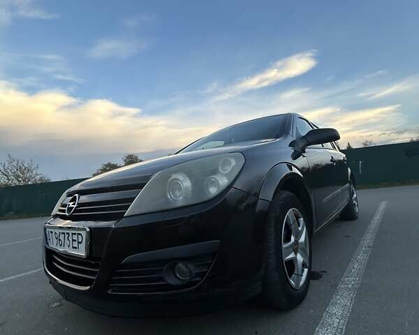 Черный Опель Астра, объемом двигателя 1.8 л и пробегом 219 тыс. км за 3700 $, фото 6 на Automoto.ua