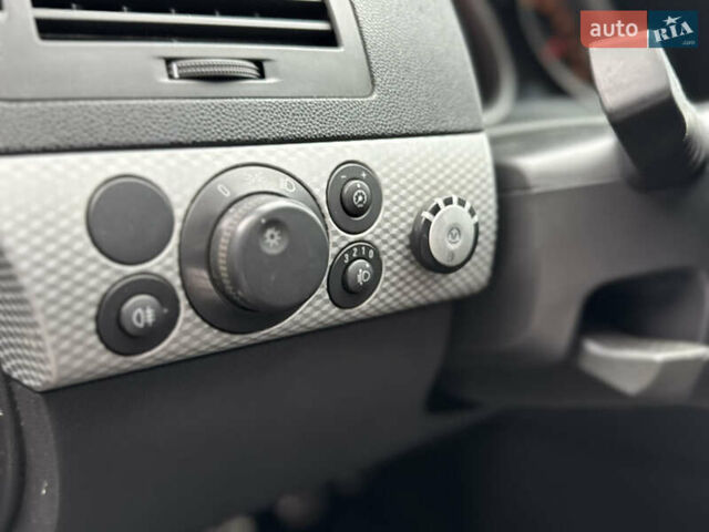 Чорний Опель Астра, об'ємом двигуна 1.6 л та пробігом 194 тис. км за 3800 $, фото 25 на Automoto.ua