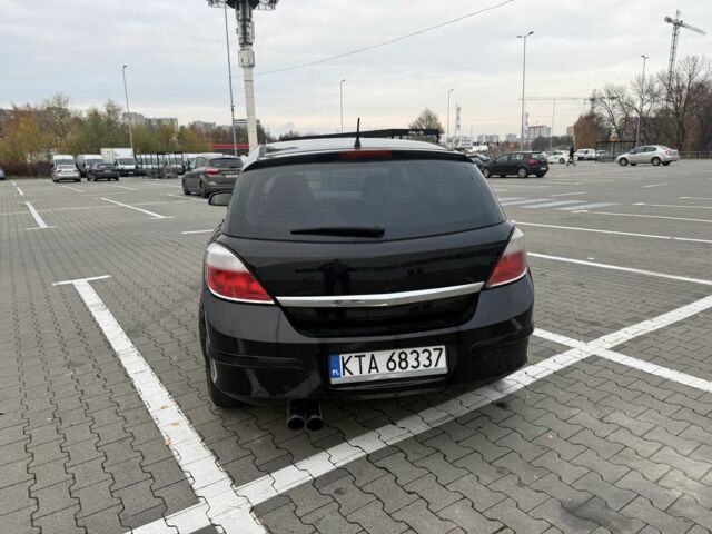 Черный Опель Астра, объемом двигателя 1.6 л и пробегом 265 тыс. км за 2000 $, фото 3 на Automoto.ua