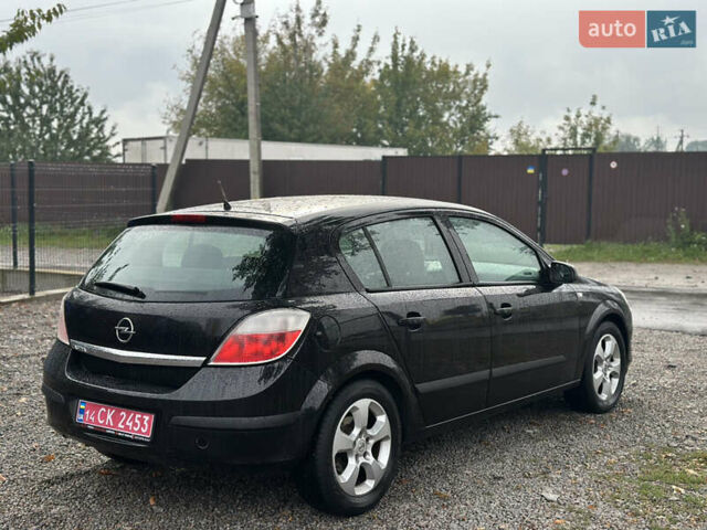 Черный Опель Астра, объемом двигателя 1.4 л и пробегом 212 тыс. км за 5200 $, фото 12 на Automoto.ua