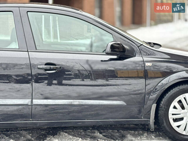 Чорний Опель Астра, об'ємом двигуна 1.6 л та пробігом 194 тис. км за 3800 $, фото 14 на Automoto.ua