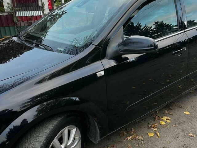 Черный Опель Астра, объемом двигателя 1.6 л и пробегом 340 тыс. км за 4500 $, фото 5 на Automoto.ua