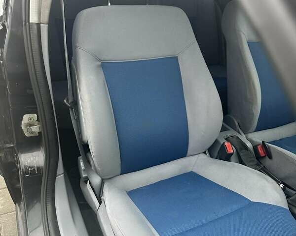 Черный Опель Астра, объемом двигателя 1.6 л и пробегом 273 тыс. км за 3250 $, фото 10 на Automoto.ua