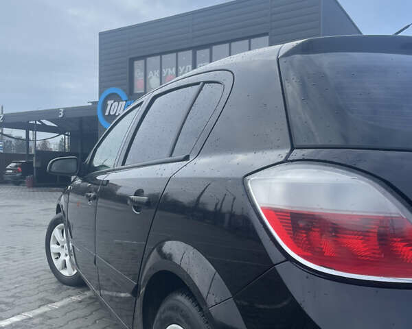 Чорний Опель Астра, об'ємом двигуна 1.6 л та пробігом 273 тис. км за 4000 $, фото 5 на Automoto.ua