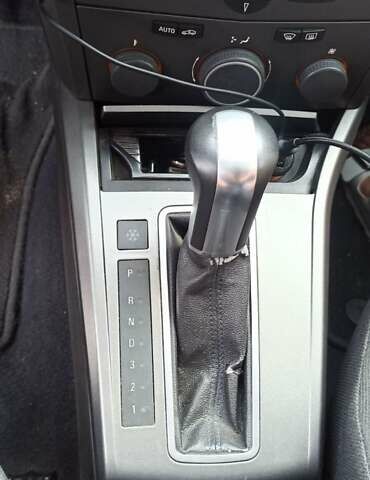 Черный Опель Астра, объемом двигателя 1.8 л и пробегом 210 тыс. км за 5300 $, фото 8 на Automoto.ua