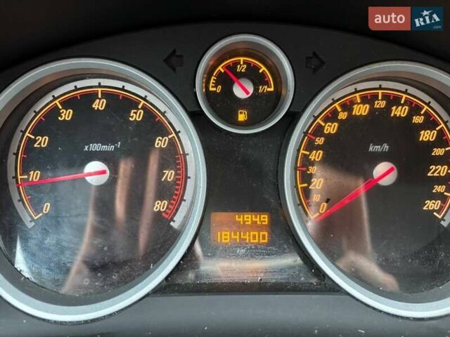 Черный Опель Астра, объемом двигателя 1.8 л и пробегом 184 тыс. км за 4800 $, фото 22 на Automoto.ua