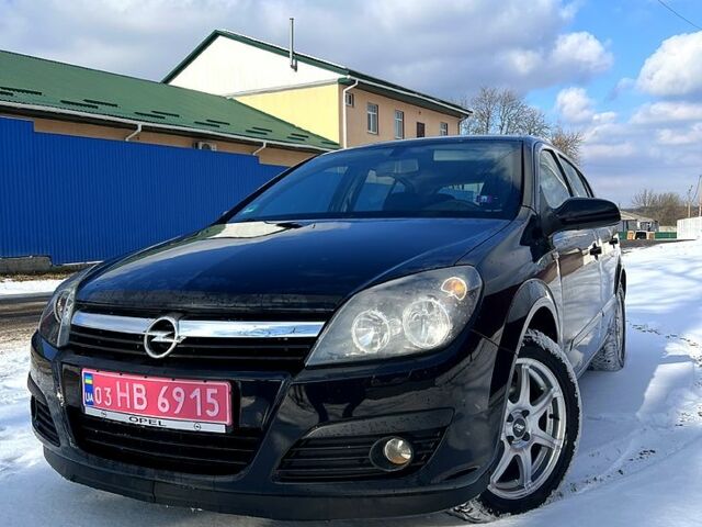 Черный Опель Астра, объемом двигателя 16 л и пробегом 208 тыс. км за 5100 $, фото 3 на Automoto.ua