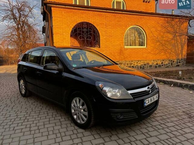 Чорний Опель Астра, об'ємом двигуна 1.8 л та пробігом 260 тис. км за 4200 $, фото 2 на Automoto.ua