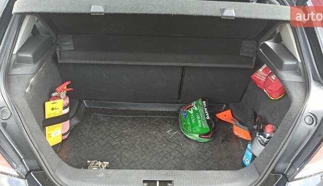 Черный Опель Астра, объемом двигателя 1.8 л и пробегом 210 тыс. км за 5300 $, фото 9 на Automoto.ua