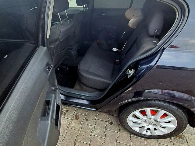 Чорний Опель Астра, об'ємом двигуна 1.7 л та пробігом 277 тис. км за 4800 $, фото 3 на Automoto.ua