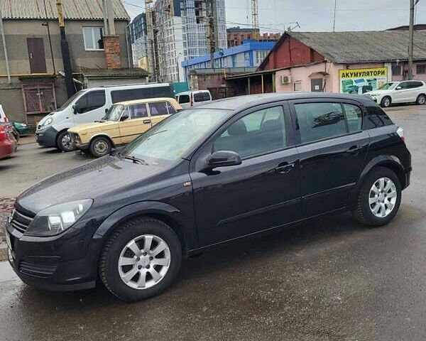 Черный Опель Астра, объемом двигателя 1.8 л и пробегом 227 тыс. км за 4700 $, фото 2 на Automoto.ua