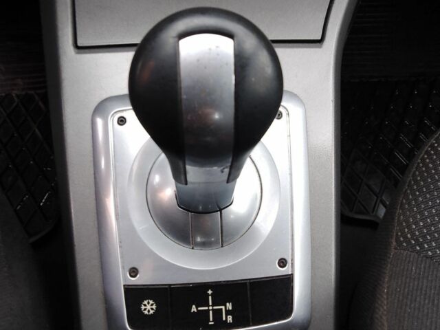 Черный Опель Астра, объемом двигателя 1.6 л и пробегом 255 тыс. км за 4200 $, фото 6 на Automoto.ua