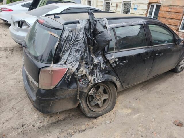 Черный Опель Астра, объемом двигателя 1.7 л и пробегом 330 тыс. км за 2500 $, фото 1 на Automoto.ua