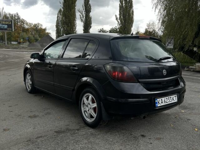 Черный Опель Астра, объемом двигателя 1.6 л и пробегом 245 тыс. км за 3499 $, фото 3 на Automoto.ua