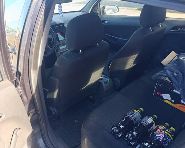 Черный Опель Астра, объемом двигателя 1.4 л и пробегом 250 тыс. км за 4000 $, фото 4 на Automoto.ua