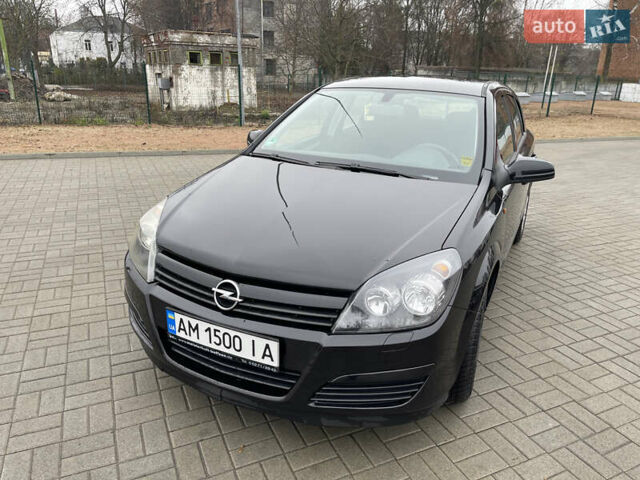 Черный Опель Астра, объемом двигателя 1.8 л и пробегом 227 тыс. км за 4900 $, фото 3 на Automoto.ua