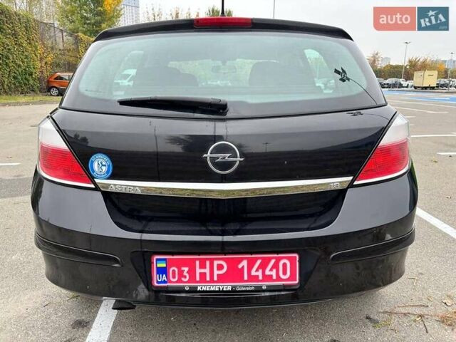 Чорний Опель Астра, об'ємом двигуна 1.8 л та пробігом 184 тис. км за 4500 $, фото 5 на Automoto.ua