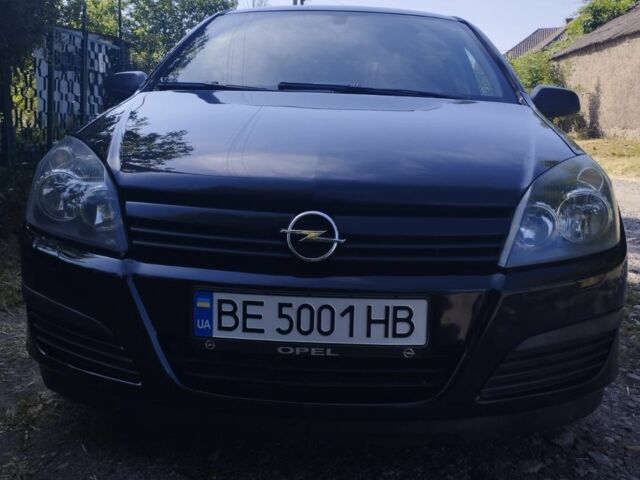 Черный Опель Астра, объемом двигателя 1.6 л и пробегом 265 тыс. км за 3999 $, фото 1 на Automoto.ua