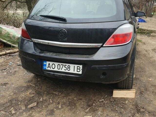 Черный Опель Астра, объемом двигателя 1.7 л и пробегом 270 тыс. км за 2800 $, фото 1 на Automoto.ua