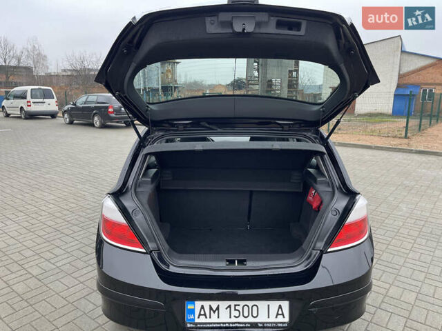 Черный Опель Астра, объемом двигателя 1.8 л и пробегом 227 тыс. км за 4900 $, фото 18 на Automoto.ua