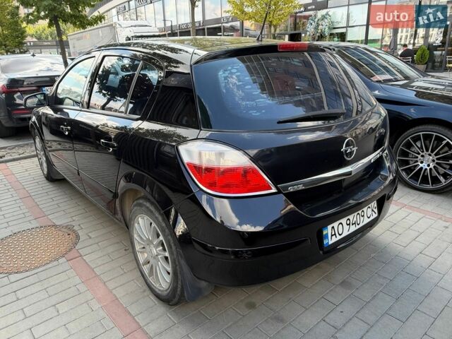 Черный Опель Астра, объемом двигателя 1.6 л и пробегом 225 тыс. км за 4500 $, фото 10 на Automoto.ua