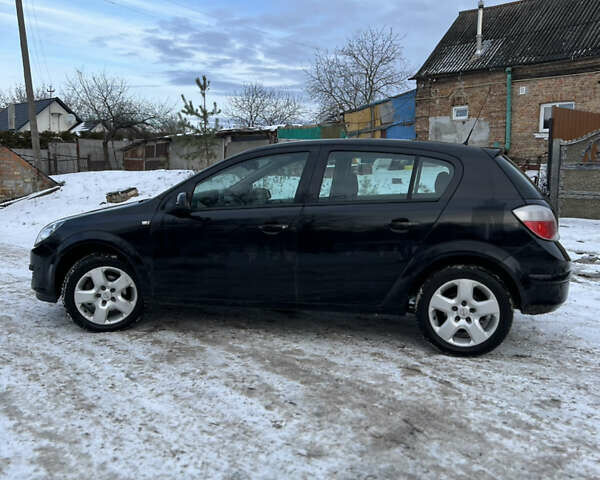 Черный Опель Астра, объемом двигателя 1.6 л и пробегом 260 тыс. км за 4000 $, фото 10 на Automoto.ua