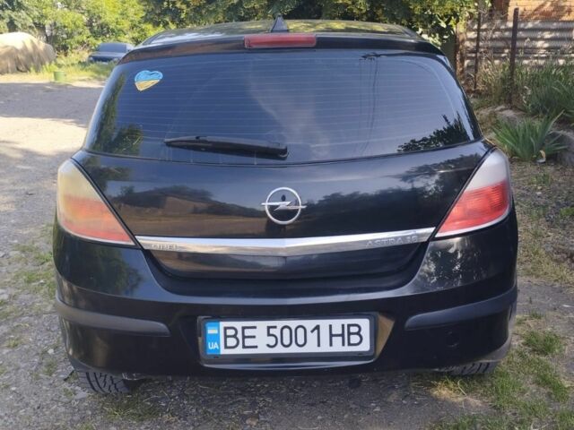 Черный Опель Астра, объемом двигателя 1.6 л и пробегом 265 тыс. км за 3999 $, фото 2 на Automoto.ua