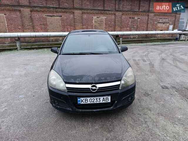 Чорний Опель Астра, об'ємом двигуна 1.6 л та пробігом 393 тис. км за 3600 $, фото 3 на Automoto.ua