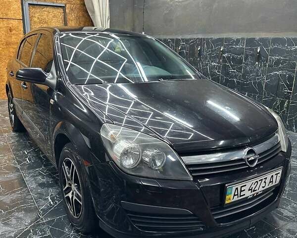 Черный Опель Астра, объемом двигателя 1.4 л и пробегом 219 тыс. км за 5000 $, фото 14 на Automoto.ua
